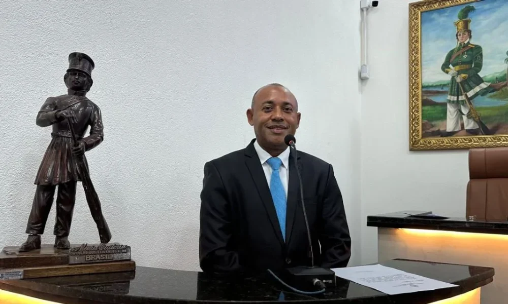 Apagão na Câmara de Feira de Santana marca a posse do vereador Fabiano da Van